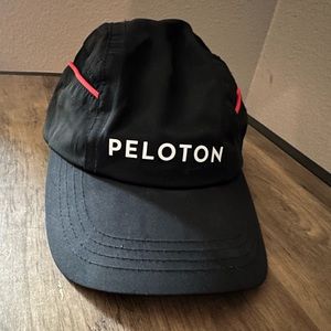 PELOTON ADJUSTABLE VENTED HAT
